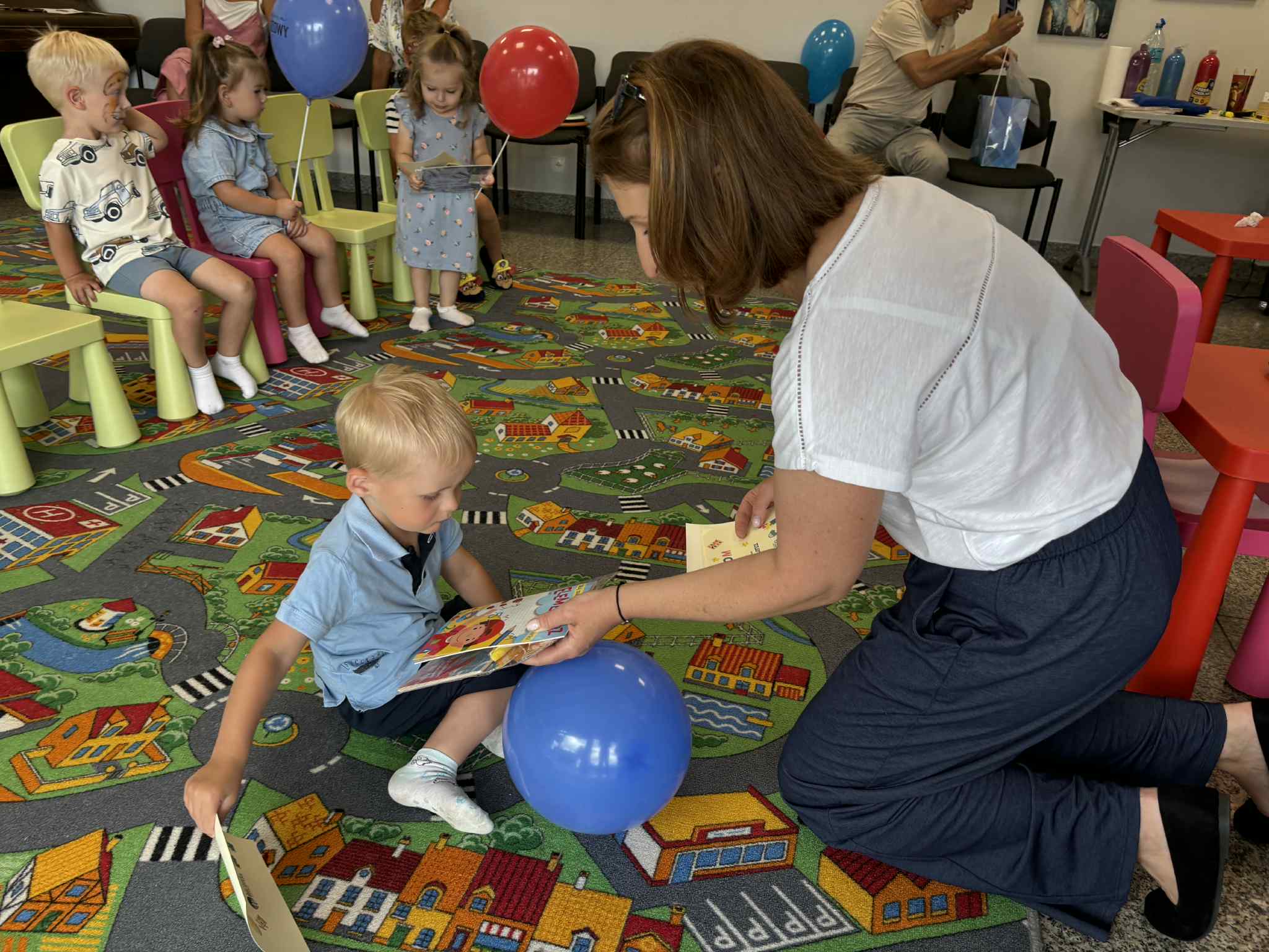 Maluch w bibliotece i lody. Zakończenie projektu